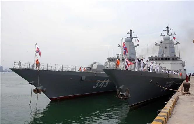 俄罗斯海军舰队对岘港市进行访问| Vietnam+ (VietnamPlus)