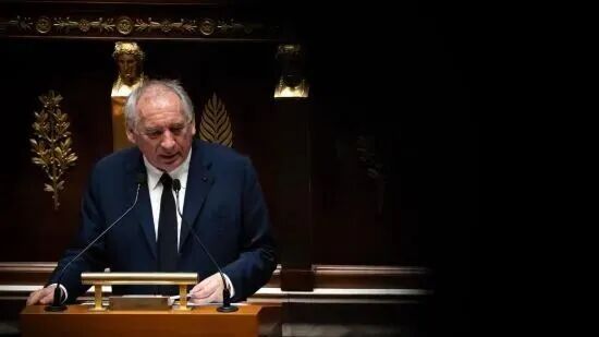 热点问答｜贝鲁政府倒台，法国何去何从？--国际--人民网