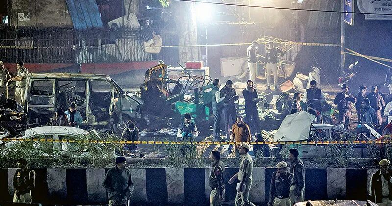 印度首都汽車炸彈13死疑涉分離主義涉自殺式施襲醫生捲大型軍火案- 20251112 - 國際- 每日明報- 明報新聞網