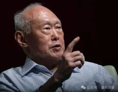 李光耀指点江山