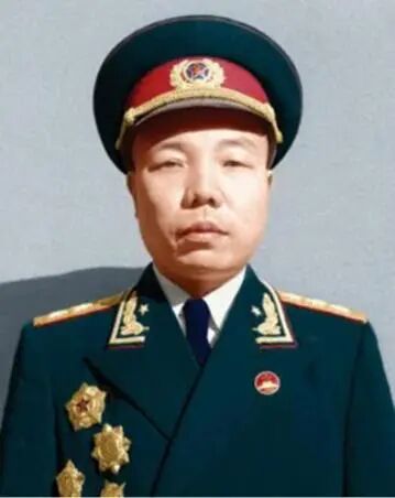 肖华上将