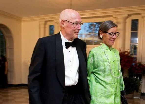 前财政部部长保尔森（Henry Paulson）及其夫人到场。.jpg